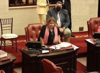 En el segundo episodio de Senado Digital, la senadora por el distrito de Carolina, Marissa Jiménez, nos habla sobre un proyecto de ley en beneficio de las mascotas y sobre otros asuntos del quehacer legislativo.