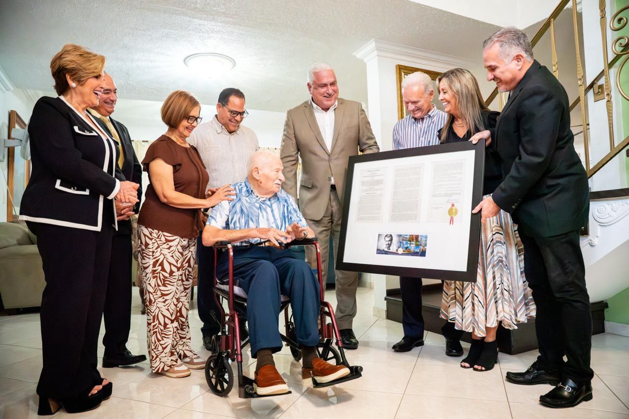 Imagen de Senado de Puerto Rico reconoce a Don Ramón Luis Rivera Rivera como “Patriota, Hijo Predilecto de Puerto Rico”