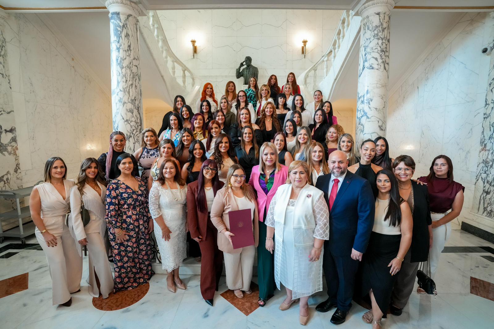 Imagen de Senado reconoce a mujeres emprendedoras del Oeste