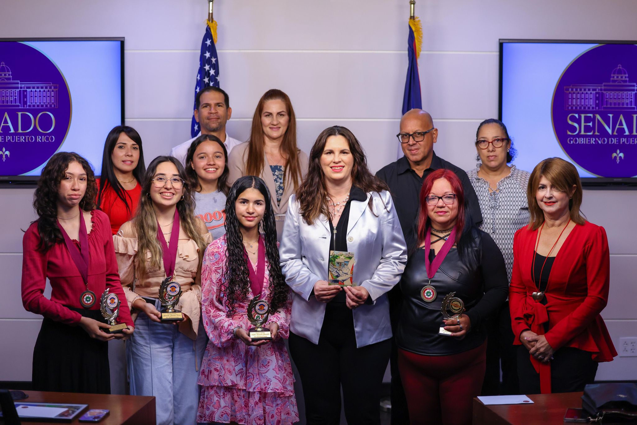 Imagen de Senadora Ada Álvarez Conde entrega “Premios Paloma”