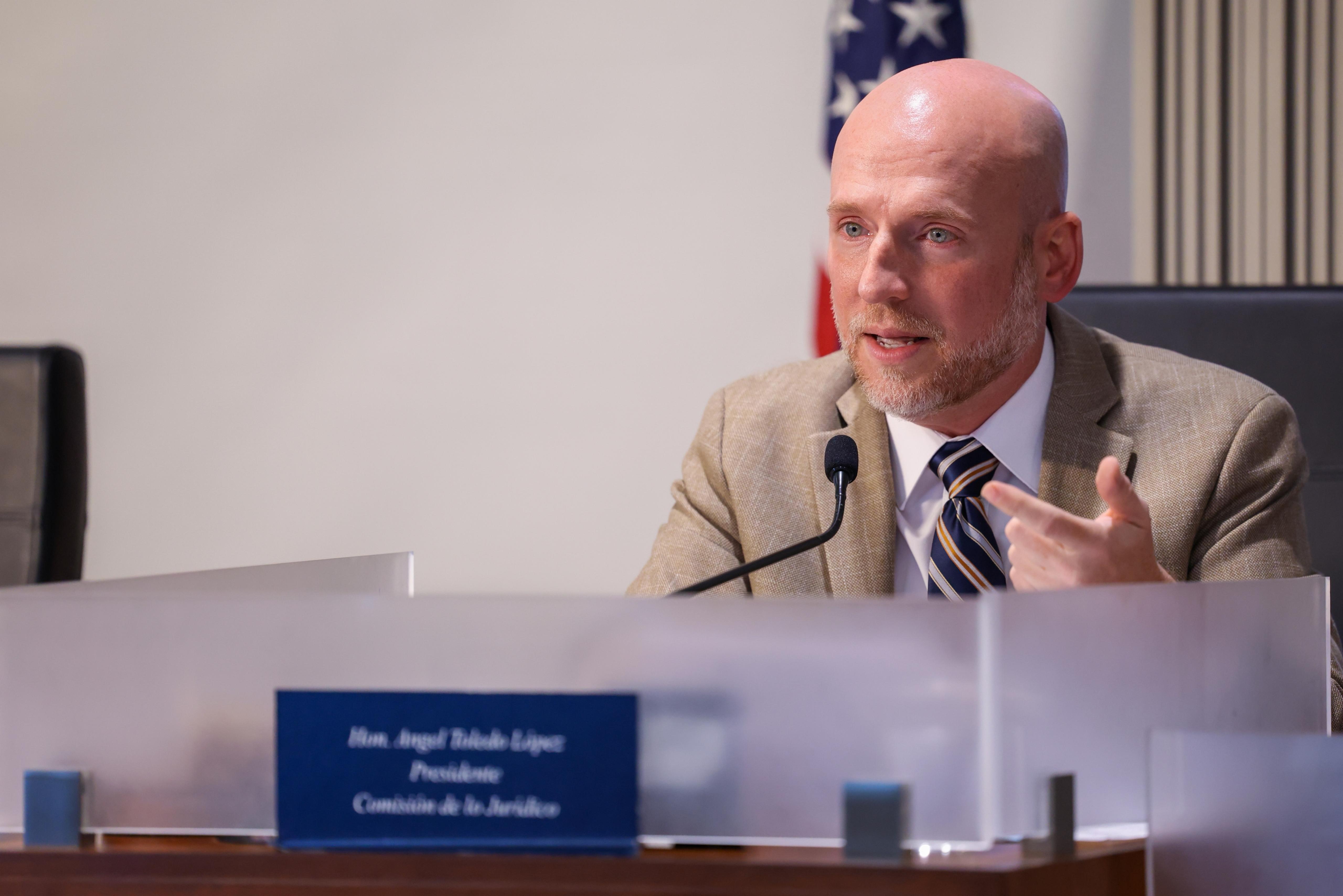 Imagen de Evalúan programa de desvío para casos de explotación financiera contra adultos mayores