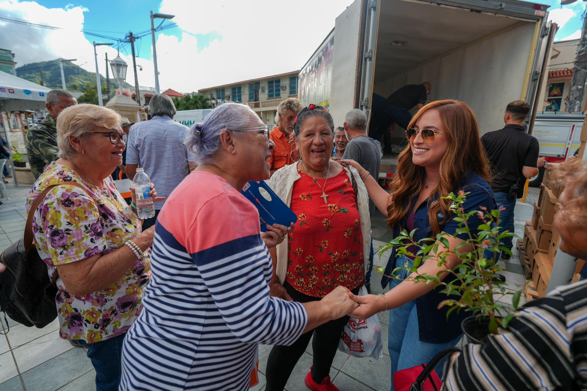 Imagen de Servicios del gobierno llegan a Adjuntas con la feria “Senado en Acción”