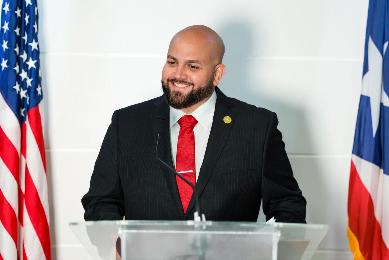 Imagen de Senado aprueba medida del senador Jeison Rosa Ramos para ampliar exención de tintes a pacientes con autismo y condiciones de hipersensibilidad sensorial