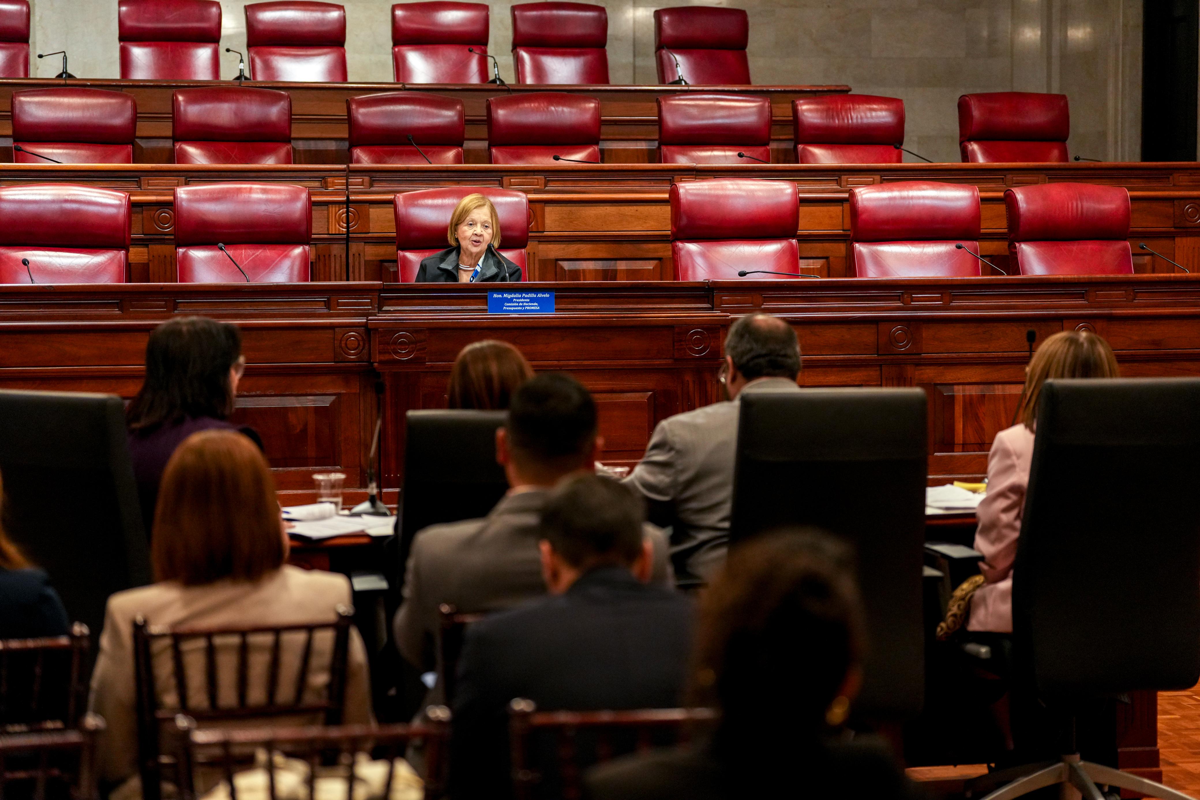 foto de Senado examina presupuesto vigente del Departamento de Educación