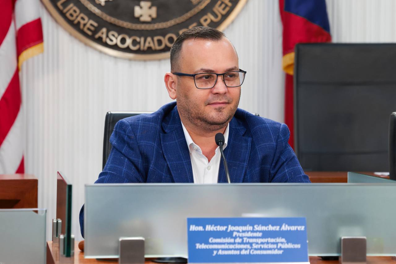 Imagen de Radican medida para crear reserva estratégica de combustible en Puerto Rico ante riesgos en el suministro energético