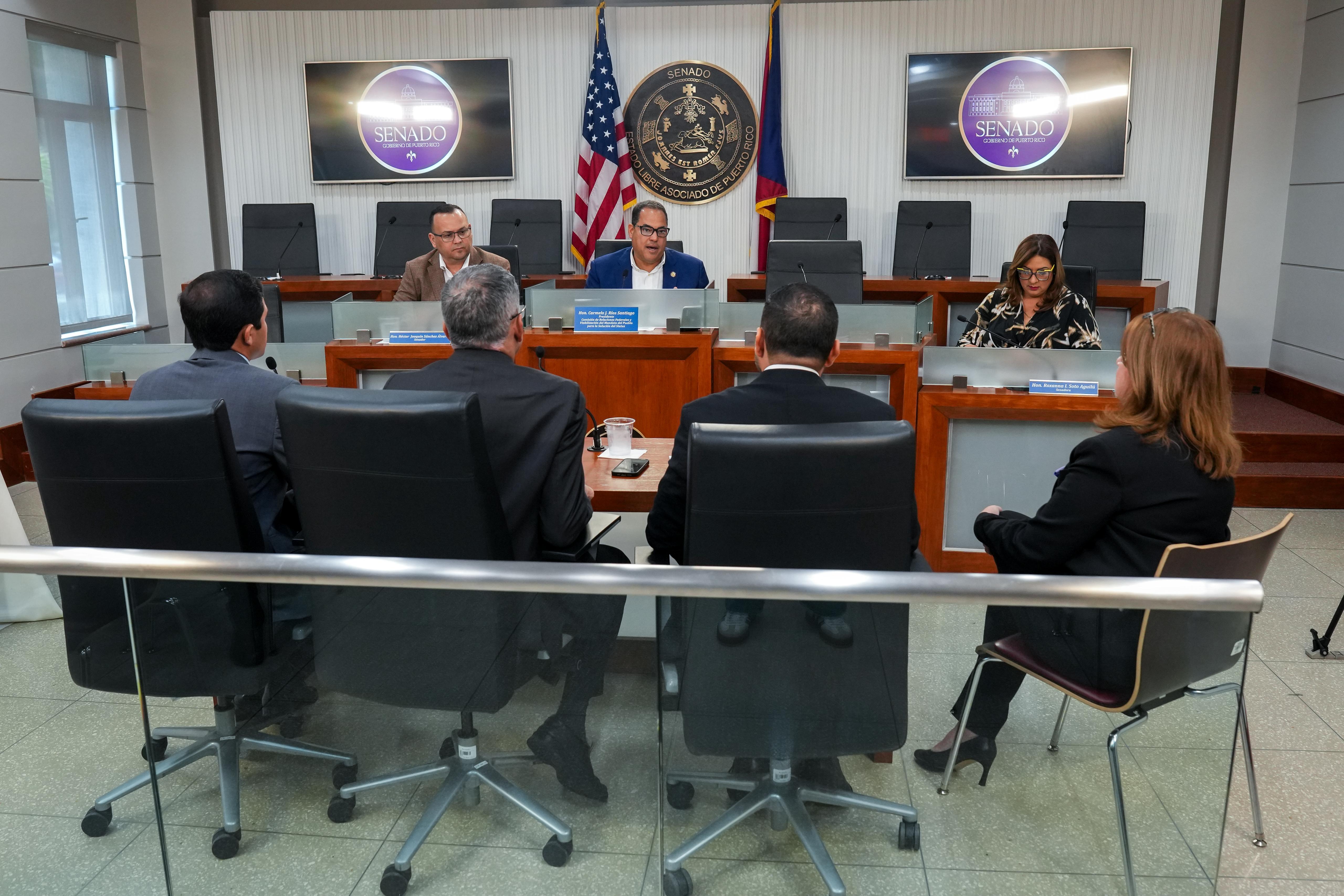 Imagen de Comisión senatorial evalúa procesos administrativos, cumplimiento y supervisión de recursos federales asignados a Puerto Rico
