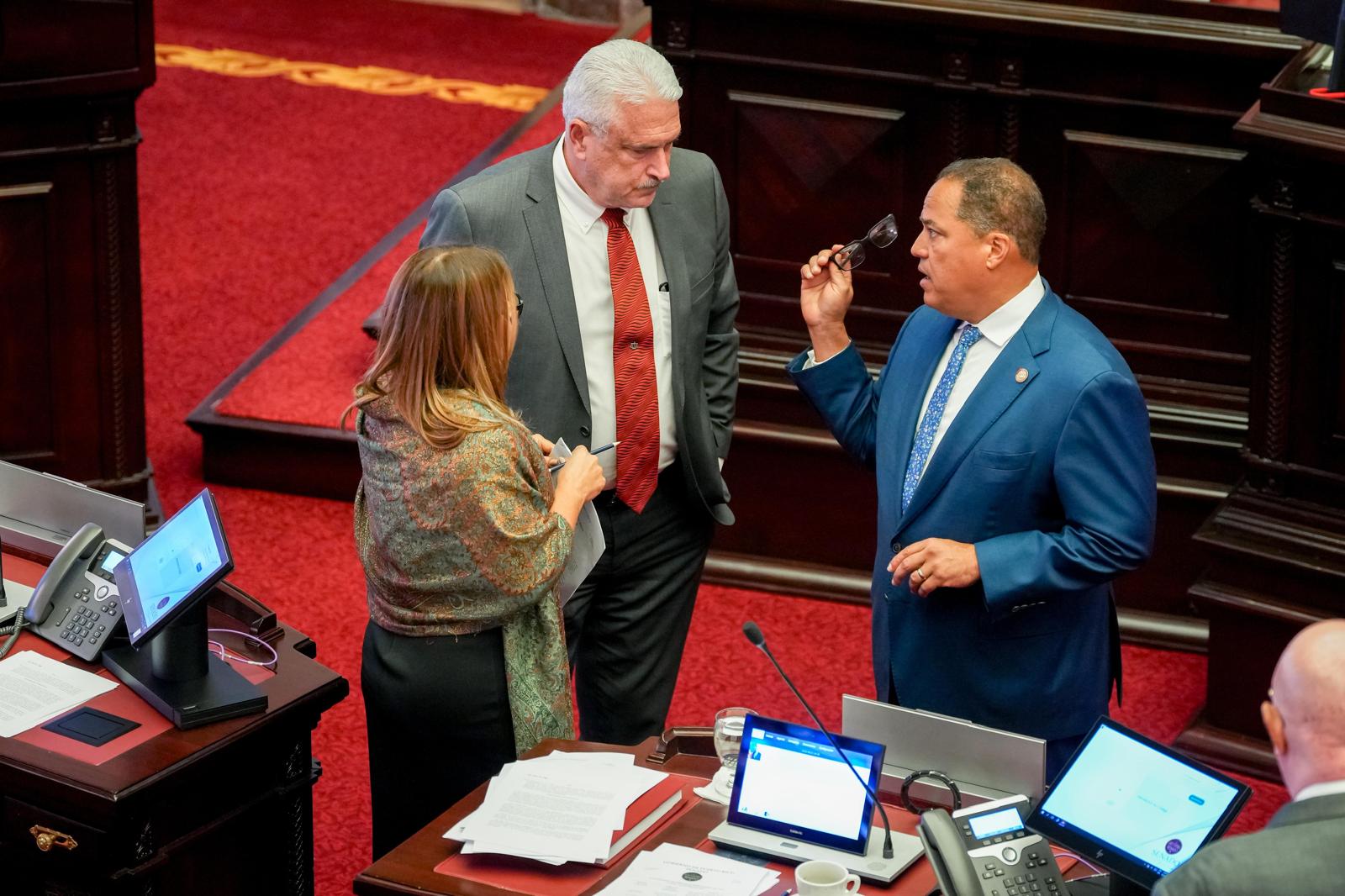 foto de Senado avala legislación que transfiere al CRIM recaudos de patentes por servicios de telecomunicaciones