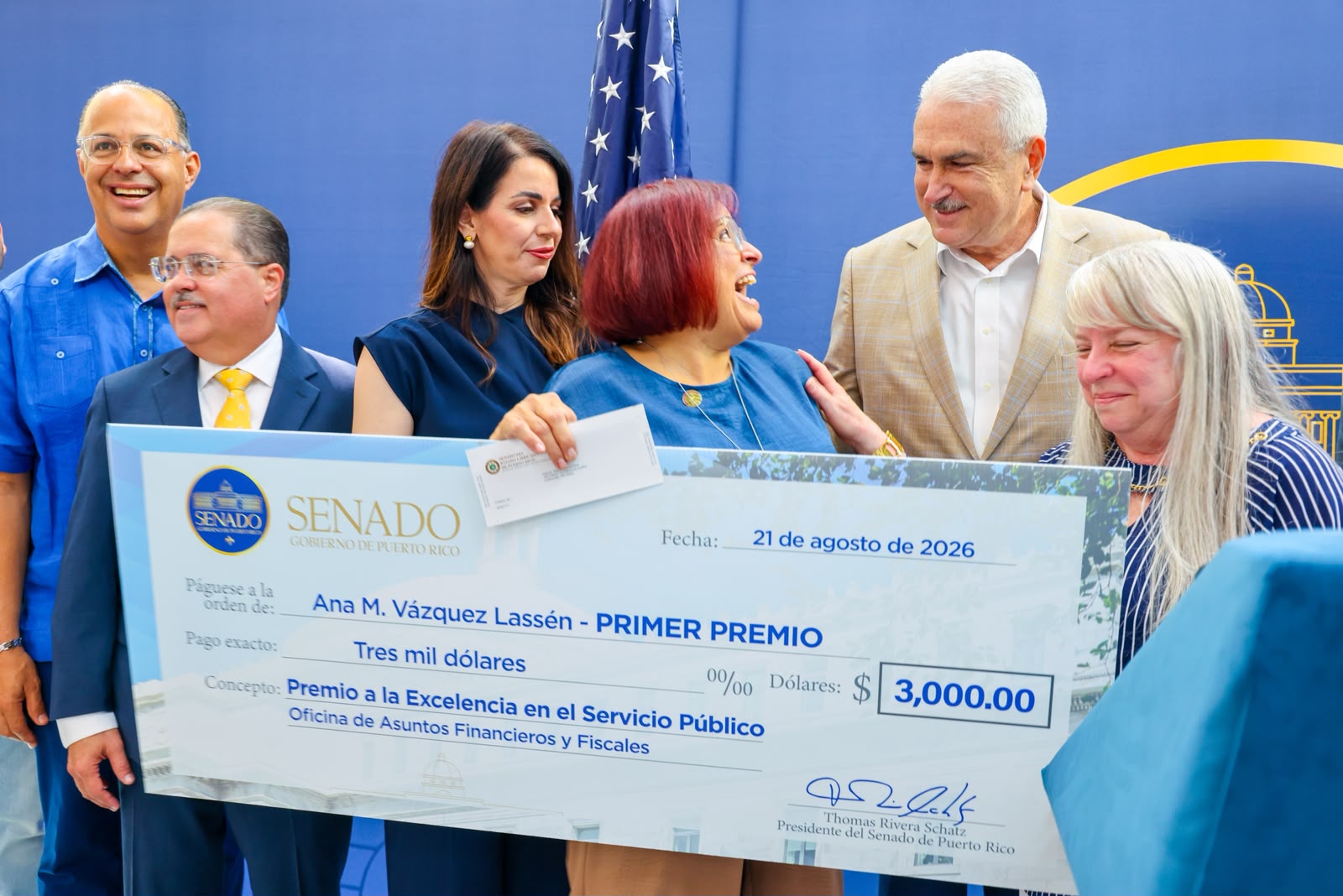 Imagen de  Senado reconoce la trayectoria y el compromiso de sus servidores públicos