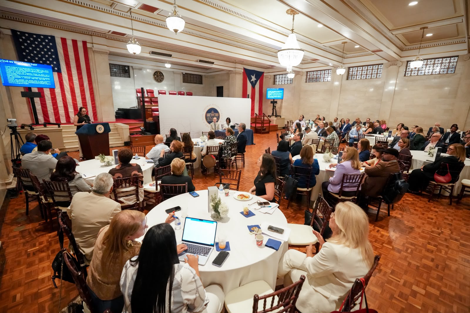 Imagen de Senado reúne a la academia y la industria para abordar la formación y las necesidades de empleo en Puerto Rico