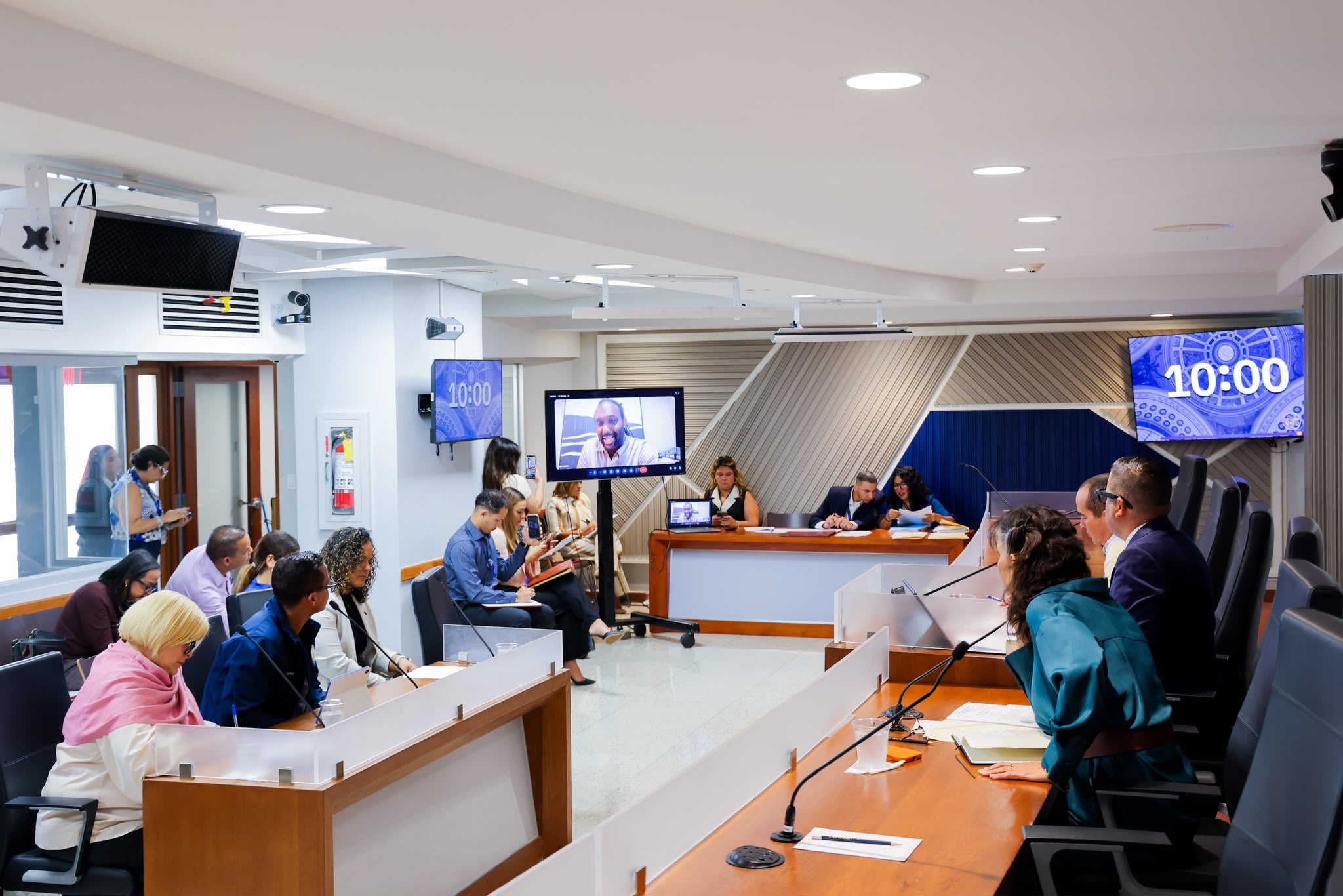 Imagen de  Senado inicia investigación sobre procesos de selección de atletas y uso de fondos públicos en el deporte
