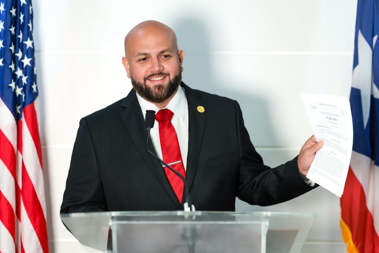 Imagen de Senador Jeison Rosa Ramos radica legislación para que jóvenes empresarios sin historial de crédito no sean descartados automáticamente al solicitar financiamiento