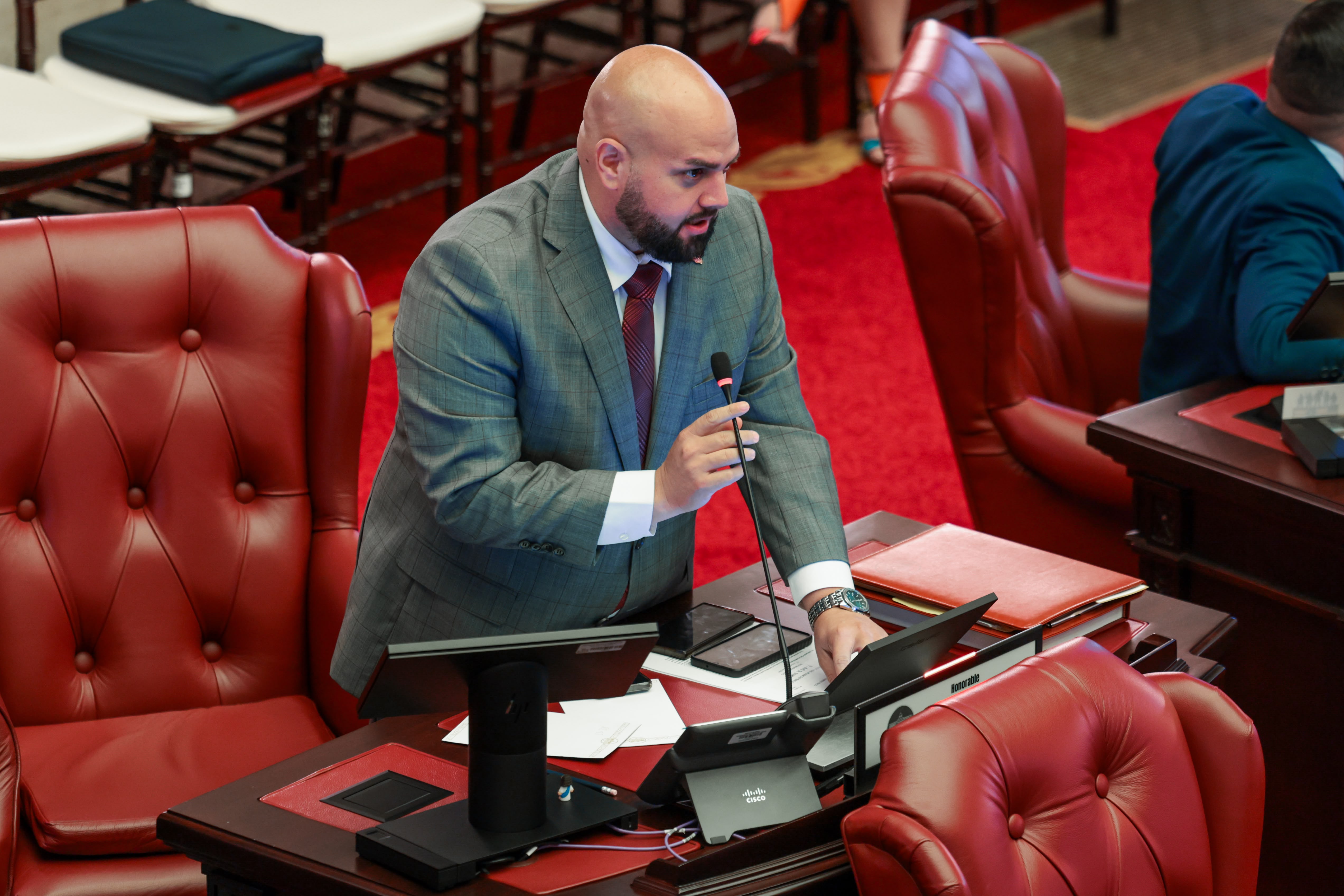 Imagen de Senador Jeison Rosa Ramos Impulsa Legislación para Combatir la Acumulación Negligente de Animales y Reforzar la Coordinación Interagencial