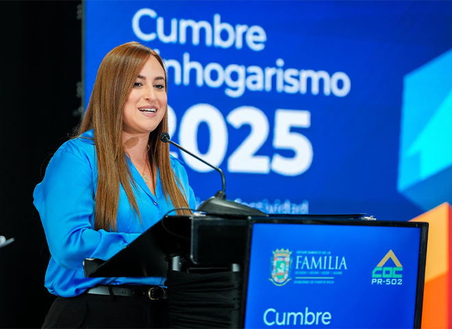 Imagen de Senadora Jamie Barlucea participa de la Cumbre del Sinhogarismo 2025